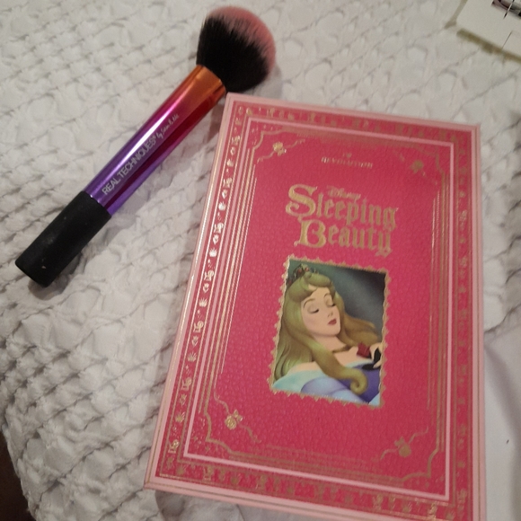 Meet your Posher, Lorry - Picture 4 of 4